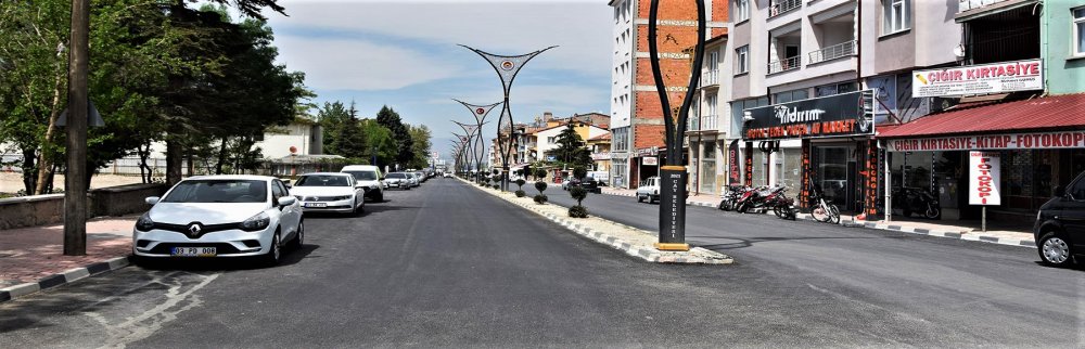 Turgut Özal Bulvarı ile Recep Tayyip Erdoğan Caddesi Asfaltlandı