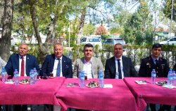 Belediye Başkanımız Sayın Yaşar Kemal Kantartopu başkanlığında yeni dönemin ilk meclis toplantısını meclis üyelerimizle birlikte gerçekleştirildi.